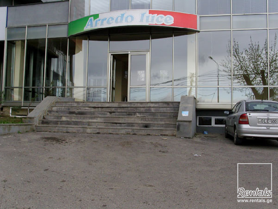 commercial space For Rent  In Tbilisi , Bagebi; tsknetis gzatkecili 