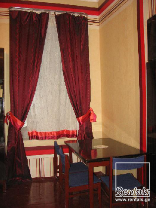 flat ( apartment ) For Rent  In Tbilisi , Sololaki;  Leselidze 