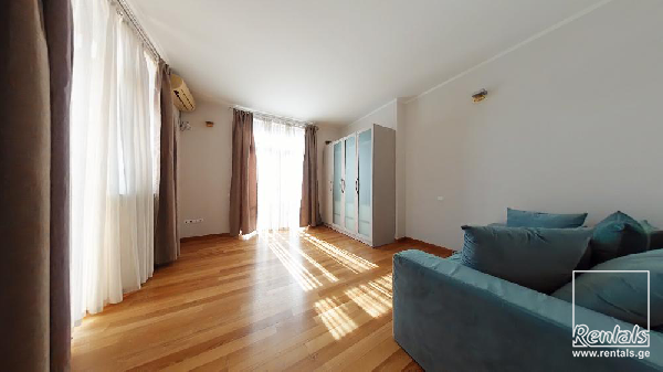 flat ( apartment ) For Rent  In Tbilisi , Mtatsminda; Niagvari