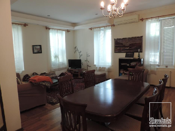 house For Rent  In Tbilisi , Vake; Tabidze