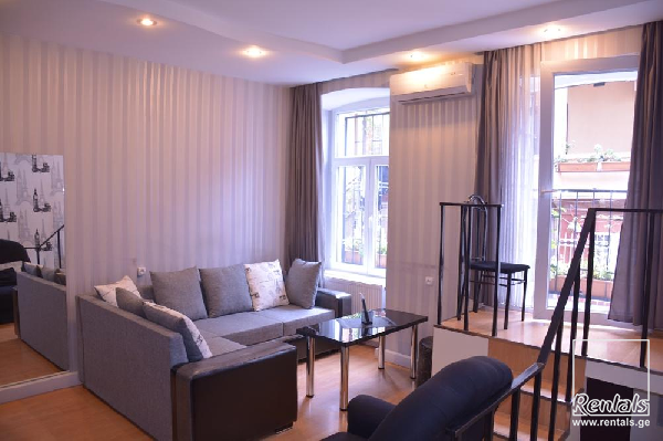 flat ( apartment ) For Rent  In Tbilisi , Vera; Dimitri bakradze