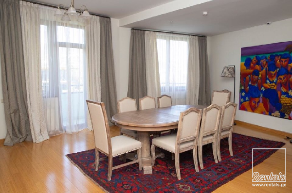 flat ( apartment ) For Rent  In Tbilisi , Vake; Chavchavadze