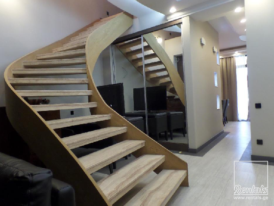 house For Rent  In Tbilisi , Vera; Japaridze